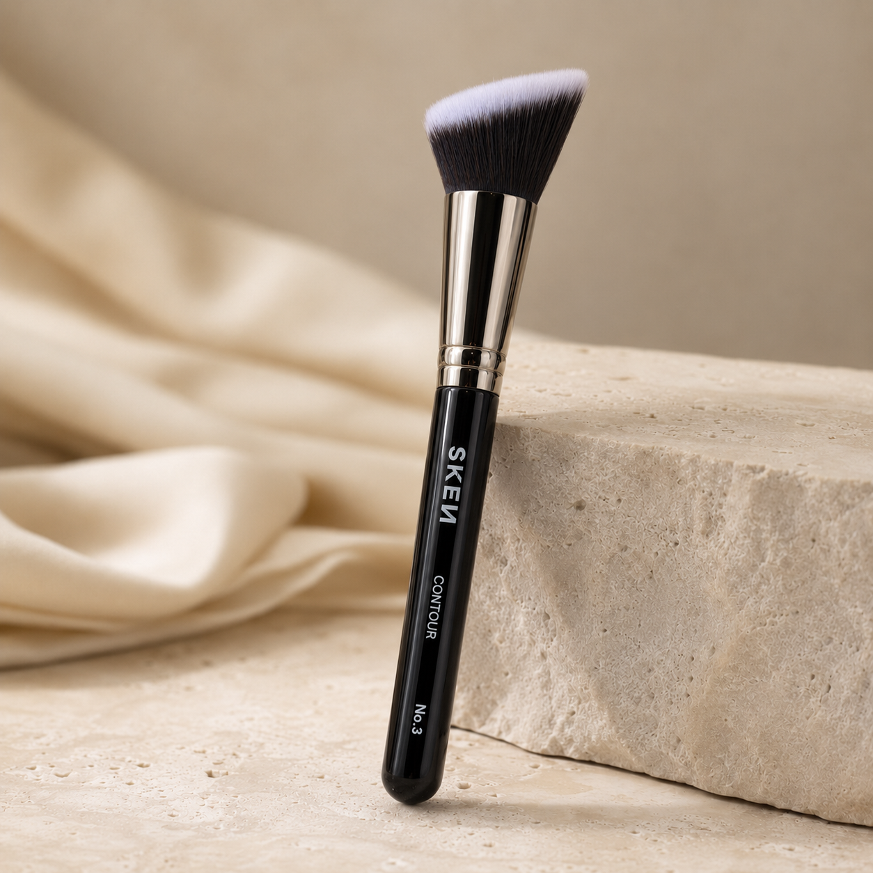Skēn The Brushes Contour Brush - Contour