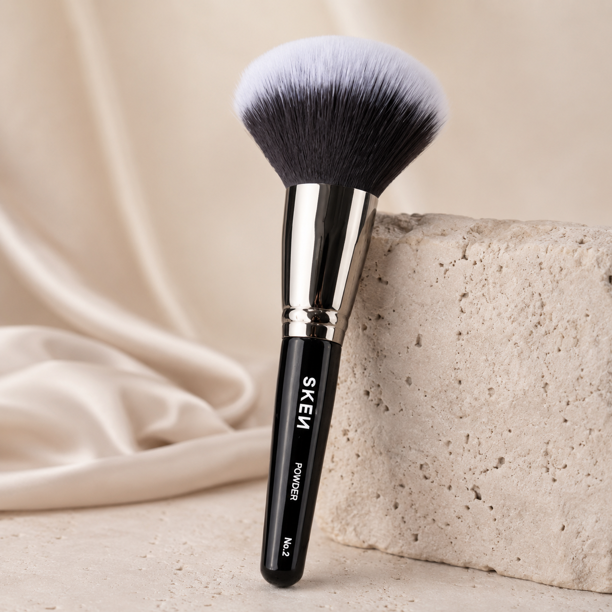 Skēn The Brushes Powder Brush