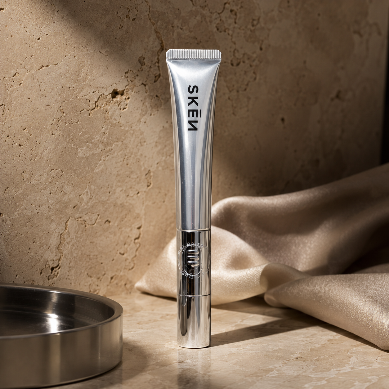 Skēn Hexapeptide Tight Stay-up Eye Cream
